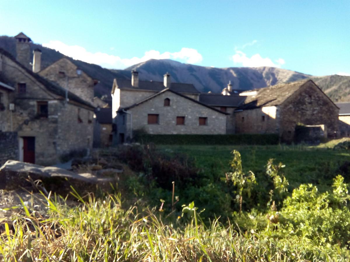 Albergue El Ultimo Bucardo Linás de Broto Buitenkant foto
